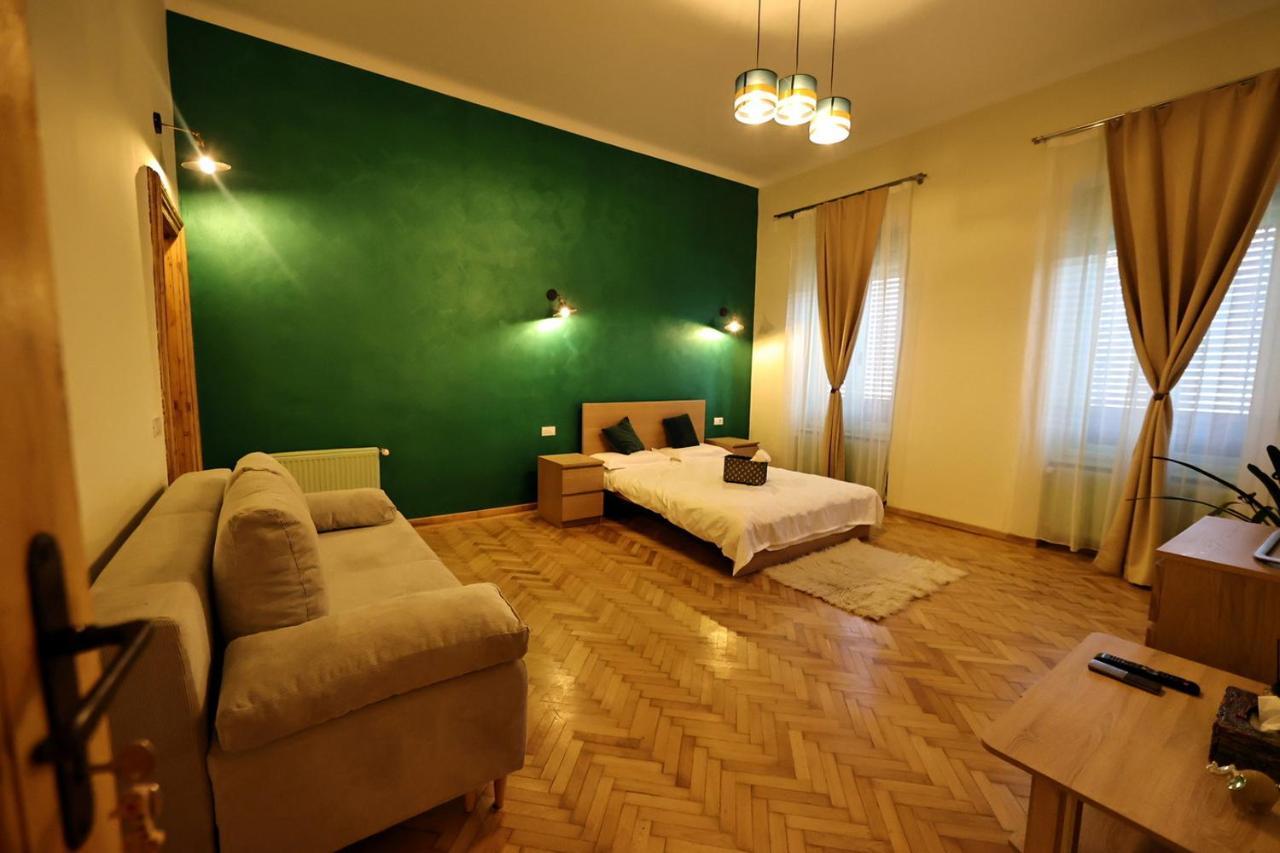 Branko'S Residence Timisoara Bagian luar foto